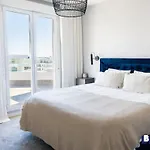 Prime Penthouse Location By Better Bookings Appartamento