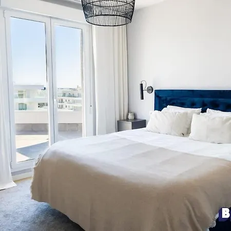 Prime Penthouse Location By Better Bookings Apartment